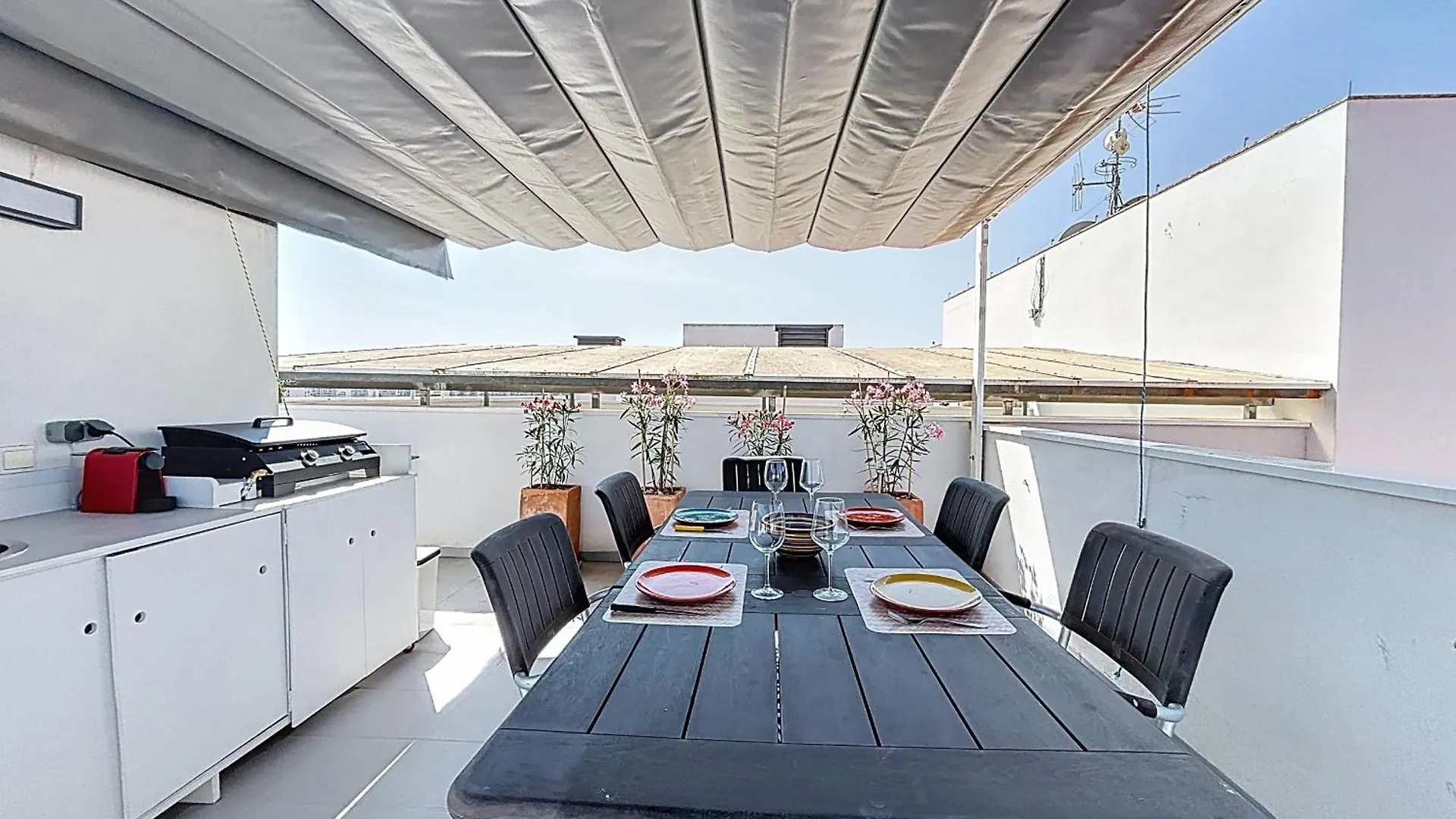 B Marina 410 Atico Un Dormitorio Vista Canal Ampuriabrava España
